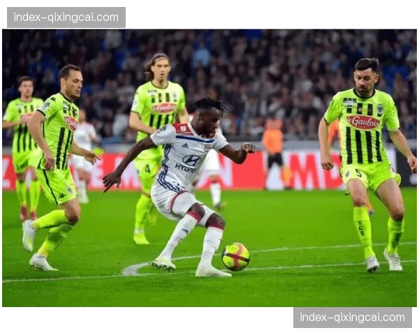 布雷斯特前锋打入个人赛季第15球，暂列射手榜第三