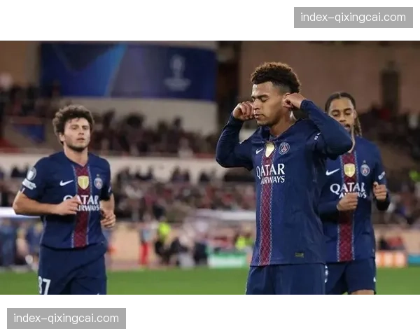 巴黎圣日耳曼近3主场场均13次边路传中，边锋突破成功率46%